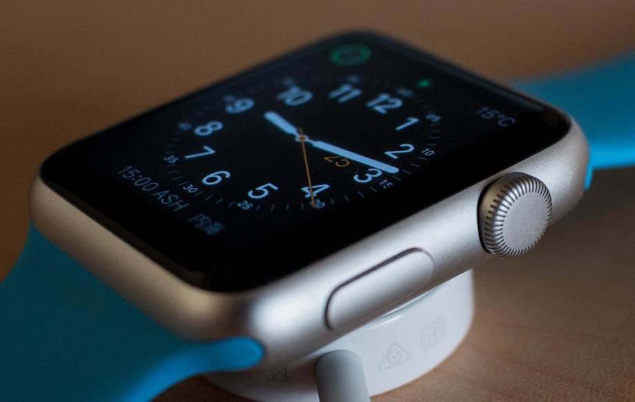 smallest-smartwatches-apple-watch
